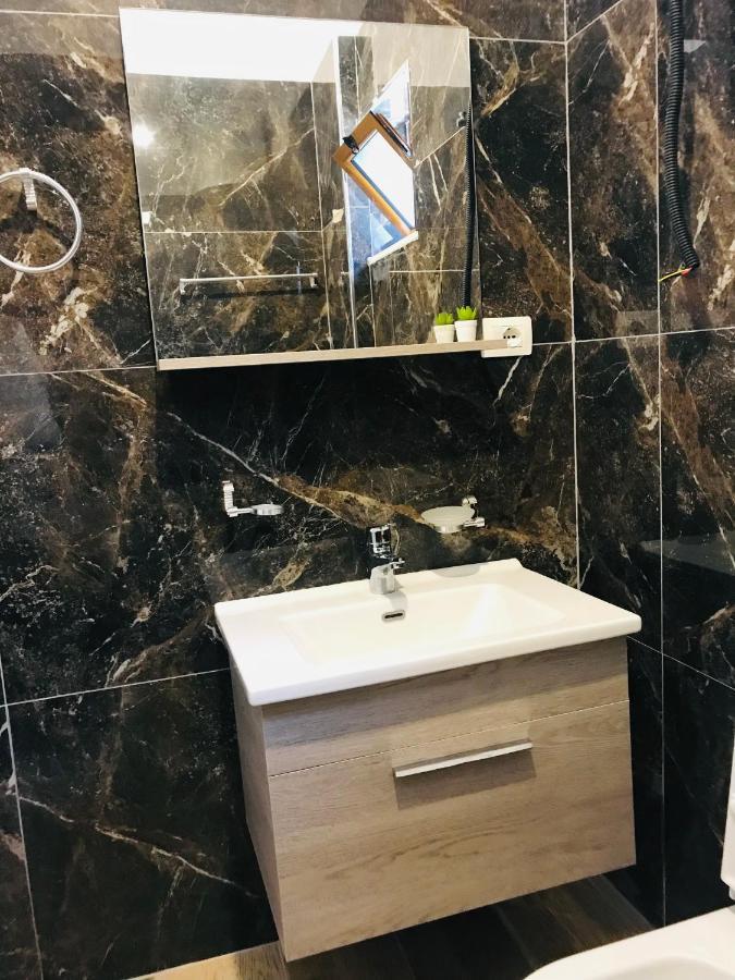Enia'S Room Саранда Экстерьер фото
